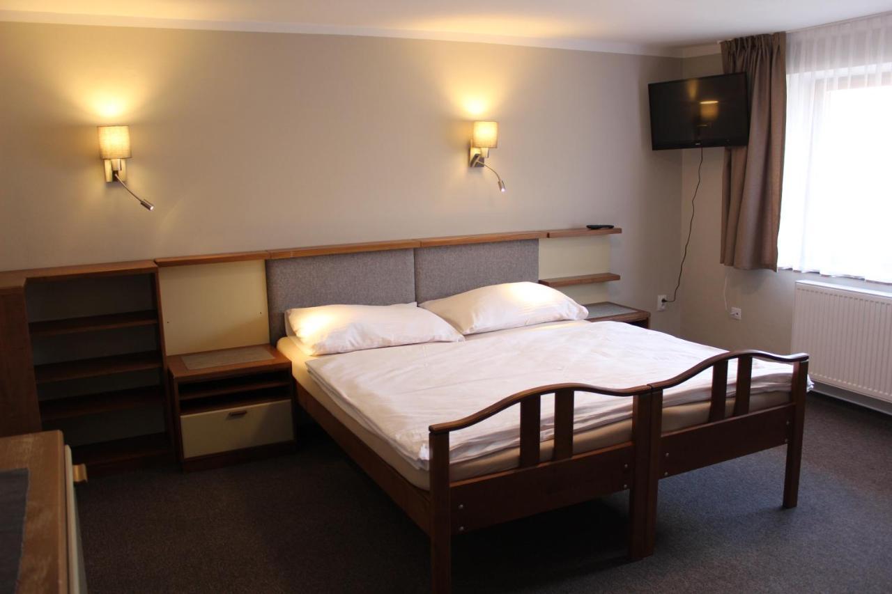 Hotel Stary Mlyn Jesenik Bagian luar foto
