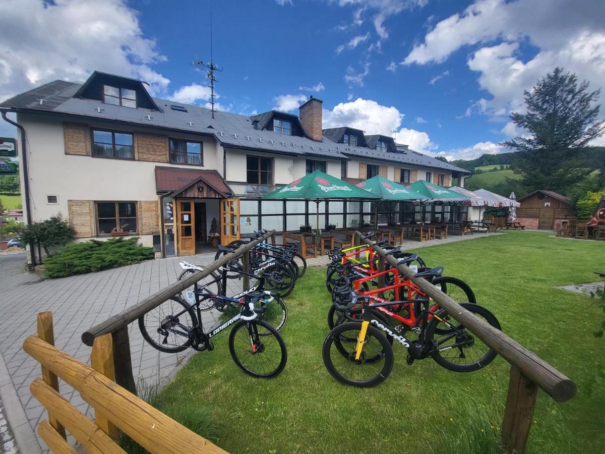 Hotel Stary Mlyn Jesenik Bagian luar foto